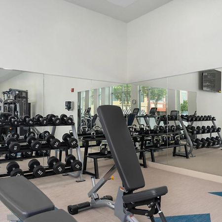 מלון Element Hampton Peninsula Town Center מראה חיצוני תמונה