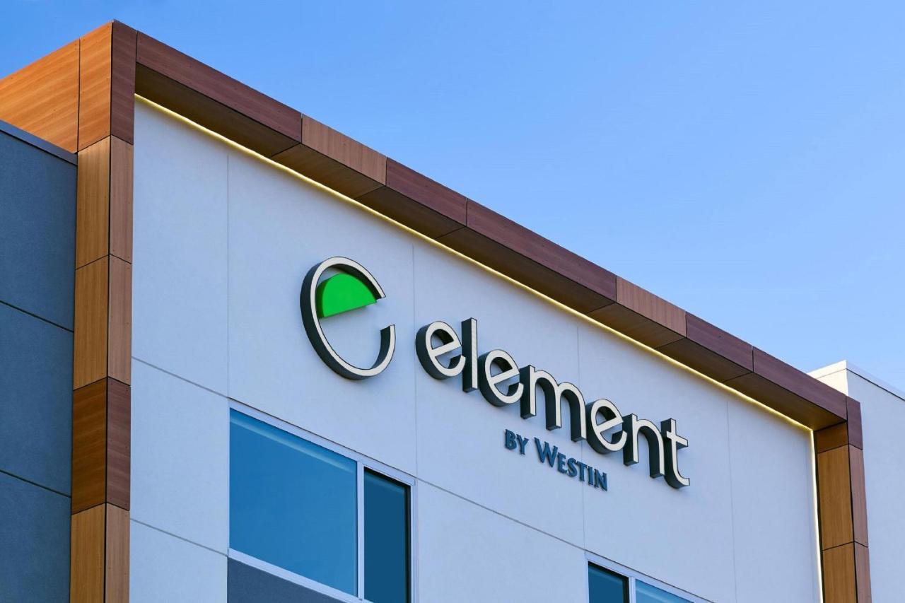 מלון Element Hampton Peninsula Town Center מראה חיצוני תמונה