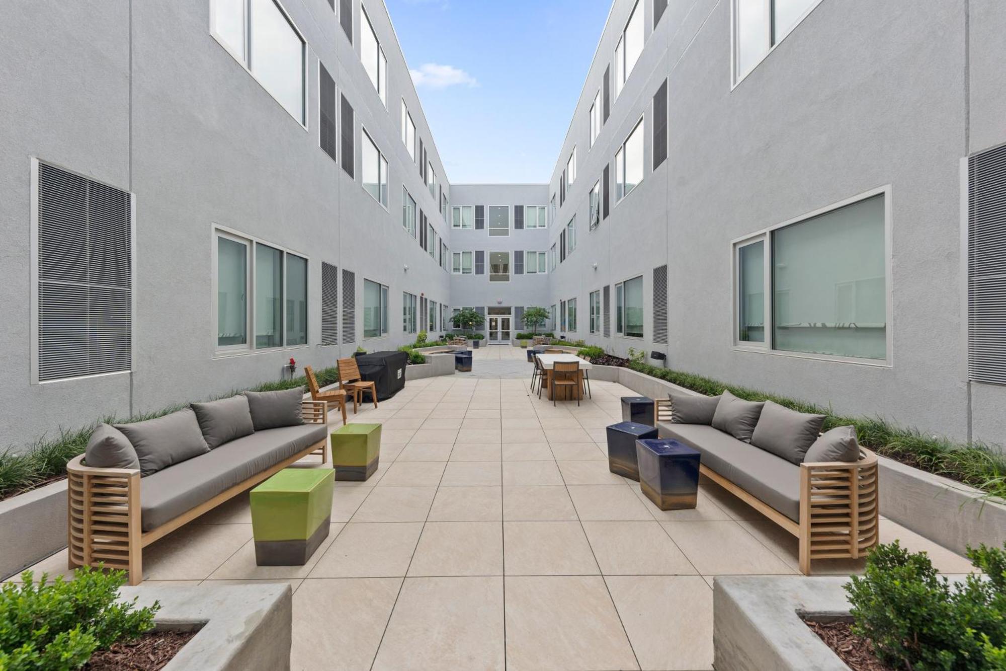 מלון Element Hampton Peninsula Town Center מראה חיצוני תמונה